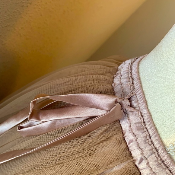 CUSTOM Taupe Tulle Ballet Style Skirt - Size Large Petite - Picture 3 of 5